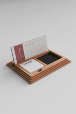 Ahşap Masa Takvimi ile Profesyonel Masa Görünümü Oluşturun | woodolu.com